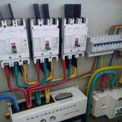 卓越服務(wù)引領(lǐng)行業(yè) 河源回收低壓配電柜公司與家用電器零配件銷售的雙贏模式